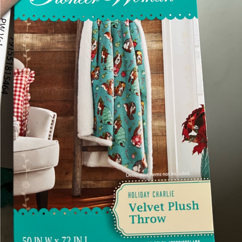 Pioneer woman velvet throw